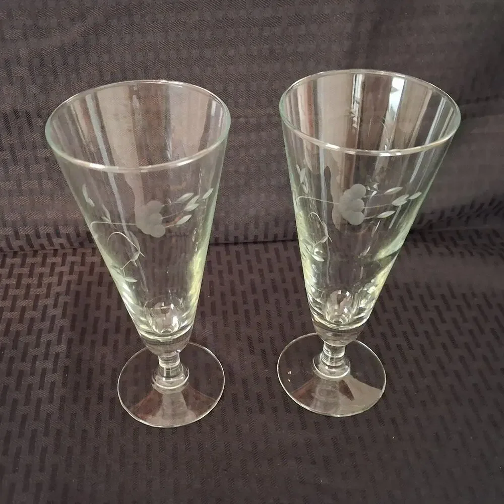 Set of 2 Vtg Princess House Heritage Crystal Pilsner Tall Beer Glasses Etched